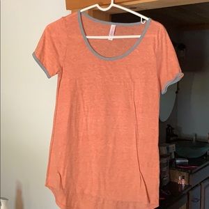 Lularoe T